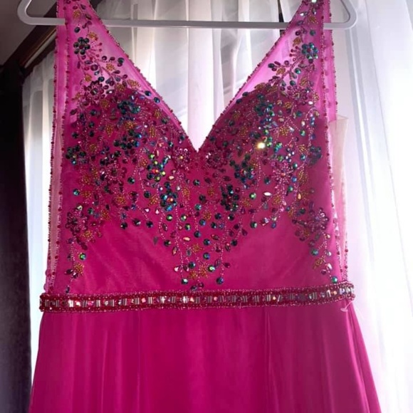 Vienna Dresses by Helen's Heart  Dress 7823